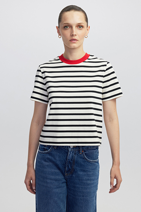 İpekyol Kadın Tişört IW6250070078 Siyah İpekyol Kadın Tişört IW6250070078 Siyah