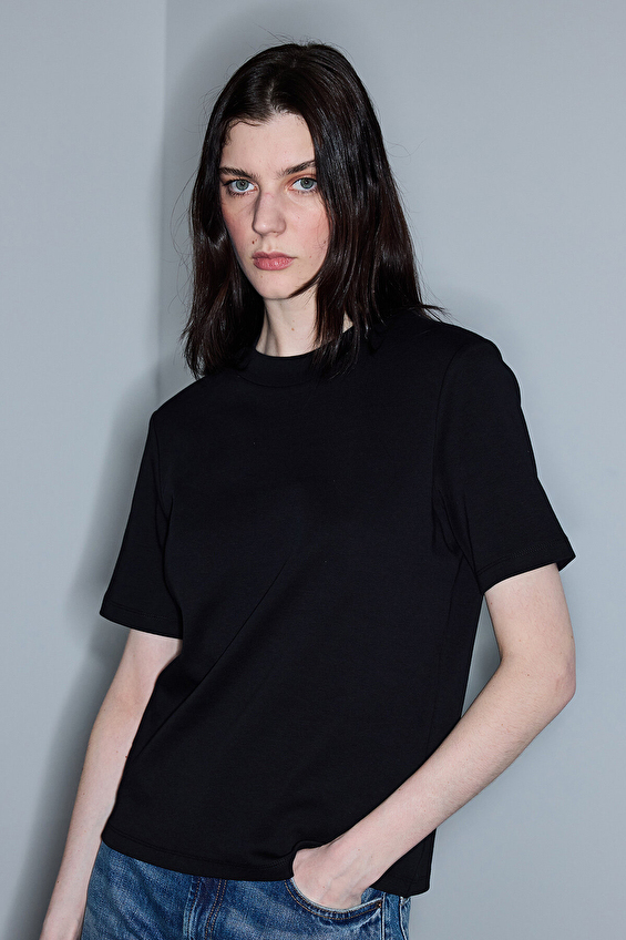 İpekyol Kadın Tişört IS1260070101 Siyah İpekyol Kadın Tişört IS1260070101 Siyah