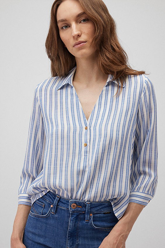 Mavi Düğmeli Regular Fit Geniş Yaka Uzun Kollu Kadın Bluz M122400 83979 Indıgo Mavi Düğmeli Regular Fit Geniş Yaka Uzun Kollu Kadın Bluz M122400 83979 Indıgo