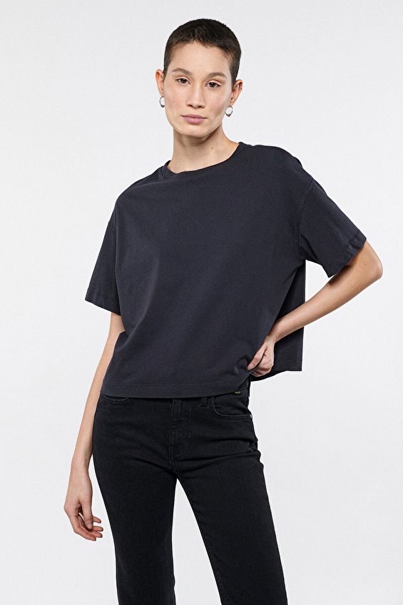 Mavi Bisiklet Yaka Boxy Fit Kısa Kollu Kadın Tişört M1611651 70087 Gri Mavi Bisiklet Yaka Boxy Fit Kısa Kollu Kadın Tişört M1611651 70087 Gri