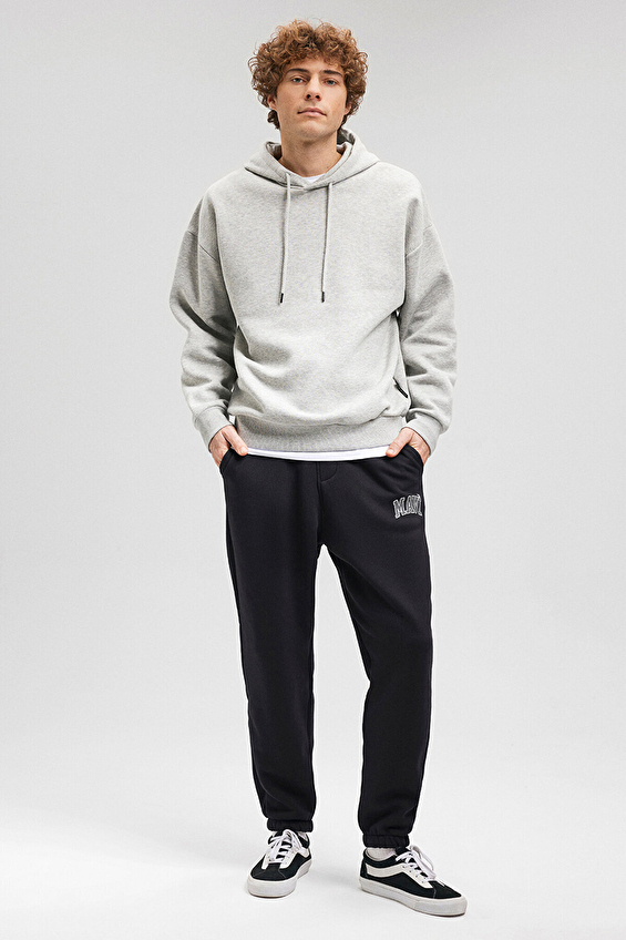 Mavi Bağcıklı Erkek Eşofman Altı M0010207 900 Siyah Mavi Bağcıklı Erkek Eşofman Altı M0010207 900 Siyah