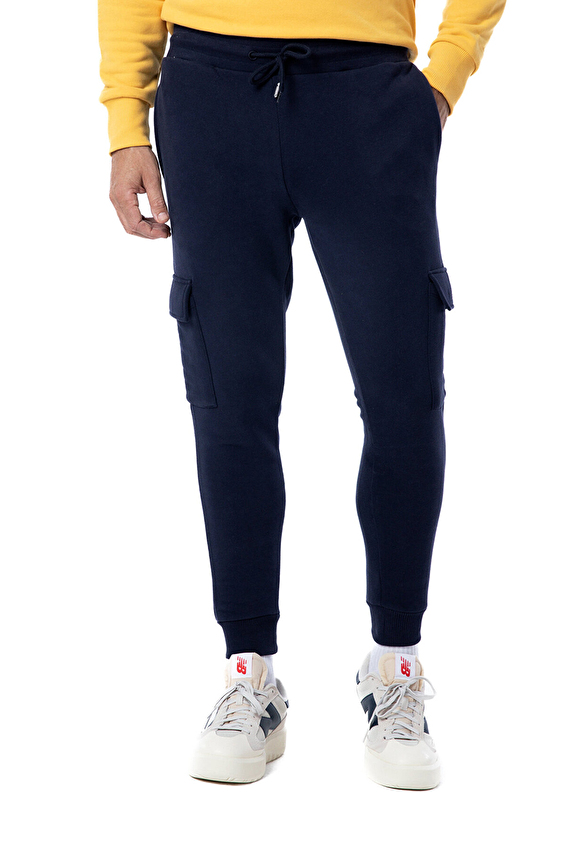 New Balance Erkek Eşofman Altı MNP3226 AVI Lacivert New Balance Erkek Eşofman Altı MNP3226 AVI Lacivert