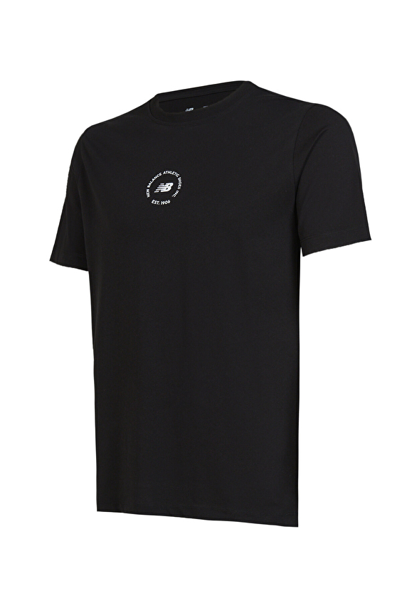 New Balance Erkek Tişört UNT1311 BK Siyah New Balance Erkek Tişört UNT1311 BK Siyah
