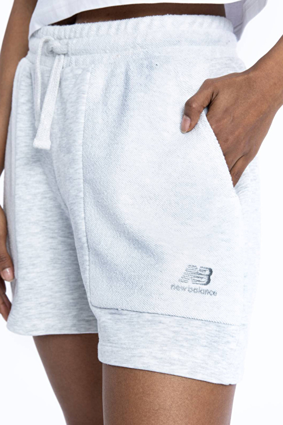 New Balance Kadın Şort WNS1357 SNW Bej New Balance Kadın Şort WNS1357 SNW Bej