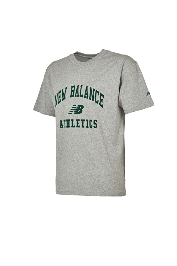 New Balance Erkek Tişört MNT1402 AG Gri New Balance Erkek Tişört MNT1402 AG Gri