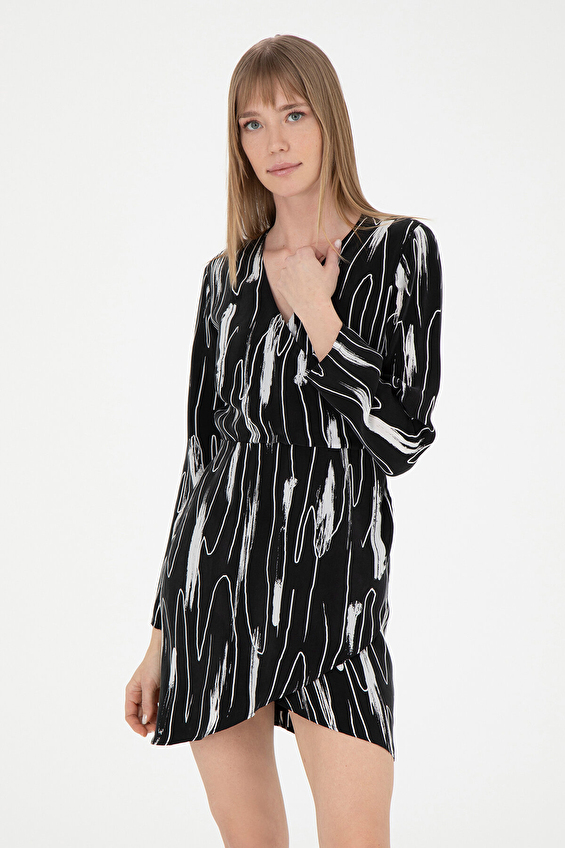 Pierre Cardin V Yaka A-Form Fit Uzun Kol Kadın Elbise 1837551 VR046 Siyah Pierre Cardin V Yaka A-Form Fit Uzun Kol Kadın Elbise 1837551 VR046 Siyah