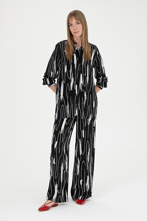 Pierre Cardin Geniş Paça Flare Fit Normal Bel Kadın Eşofman Altı 1846679 VR046 Siyah Pierre Cardin Geniş Paça Flare Fit Normal Bel Kadın Eşofman Altı 1846679 VR046 Siyah