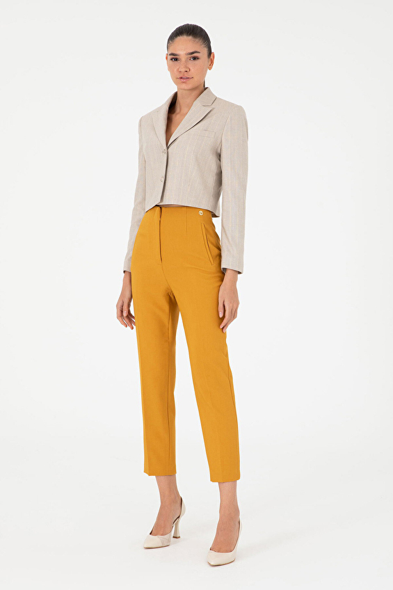 Pierre Cardin Dar Paça Yüksek Bel Carrot Fit Kadın Pantolon 1944310 VR043 Sarı Pierre Cardin Dar Paça Yüksek Bel Carrot Fit Kadın Pantolon 1944310 VR043 Sarı