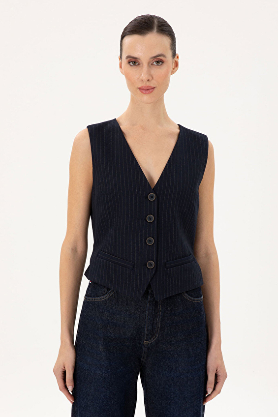 Pierre Cardin Crop Fit Kolsuz Kadın Yelek 2035779 VR033 Lacivert Pierre Cardin Crop Fit Kolsuz Kadın Yelek 2035779 VR033 Lacivert