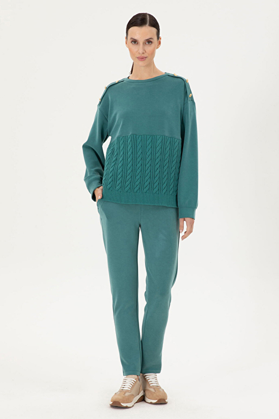 Pierre Cardin Regular Fit Boru Paça Normal Bel Kadın Pantolon 1946985 VR079 Yeşil Pierre Cardin Regular Fit Boru Paça Normal Bel Kadın Pantolon 1946985 VR079 Yeşil