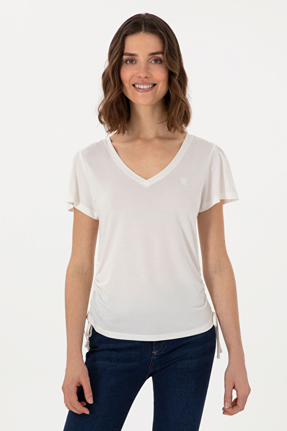 U.S. Polo Assn. Regular Fit V Yaka Kısa Kollu Kadın Tişört 2104536 VR071 Bej U.S. Polo Assn. Regular Fit V Yaka Kısa Kollu Kadın Tişört 2104536 VR071 Bej