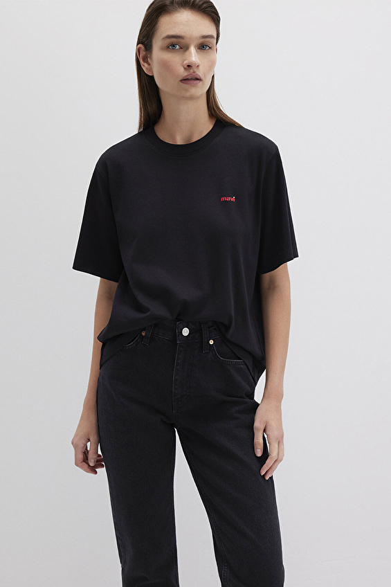 Mavi Regular Fit Bisiklet Yaka Kısa Kollu Kadın Tişört M1612122 900 Siyah Mavi Regular Fit Bisiklet Yaka Kısa Kollu Kadın Tişört M1612122 900 Siyah