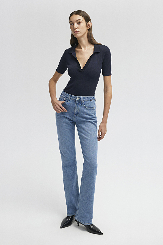 Mavi Flare Fit Kadın Bliss Kot Pantolon M101437 86450 Mavi Mavi Flare Fit Kadın Bliss Kot Pantolon M101437 86450 Mavi