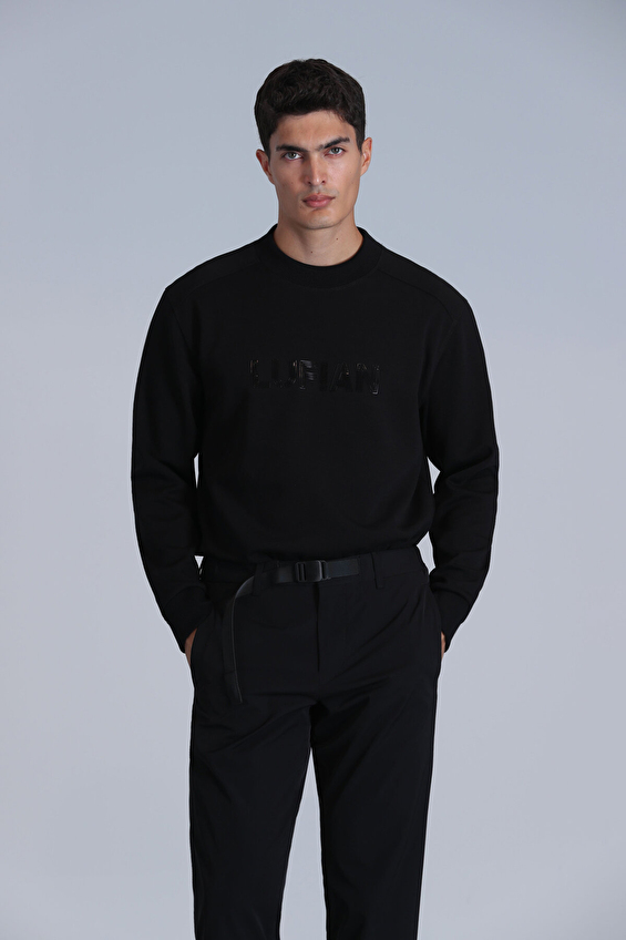 Lufian Regular Fit Erkek Luther Sweatshirt 112030145 Siyah Lufian Regular Fit Erkek Luther Sweatshirt 112030145 Siyah