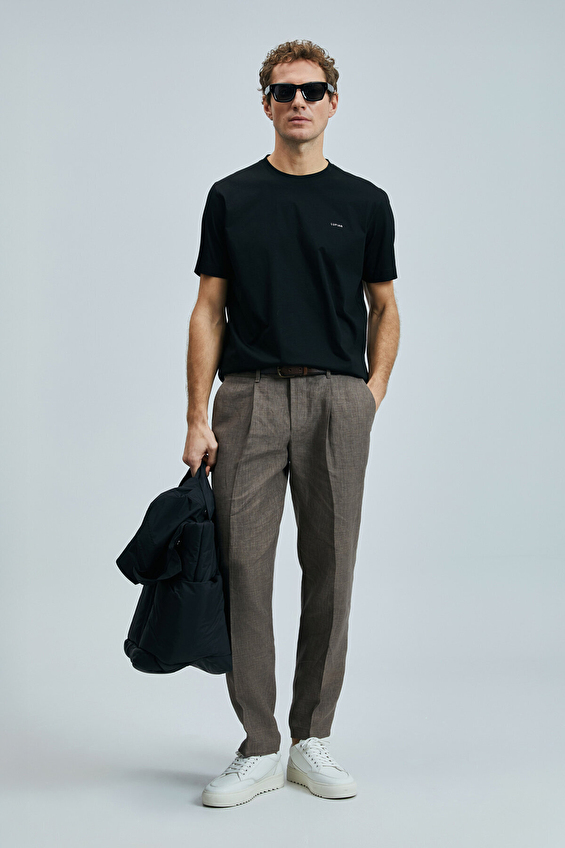 Lufian Bisiklet Yaka Comfort Fit Erkek Bran Tişört 111020262 Siyah Lufian Bisiklet Yaka Comfort Fit Erkek Bran Tişört 111020262 Siyah