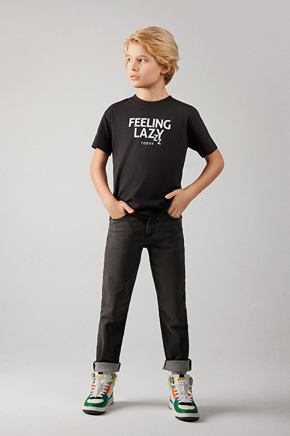 Mavi Fermuarlı Düz Paça Slim Straight Fit Normal Bel Erkek Çocuk Kot Pantolon M6010686711 Gri Mavi Fermuarlı Düz Paça Slim Straight Fit Normal Bel Erkek Çocuk Kot Pantolon M6010686711 Gri