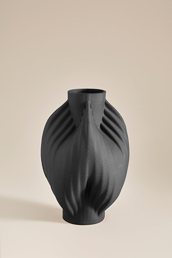 Cottons & Clouds Resin Vazo Siyah Cottons & Clouds Resin Vazo Siyah