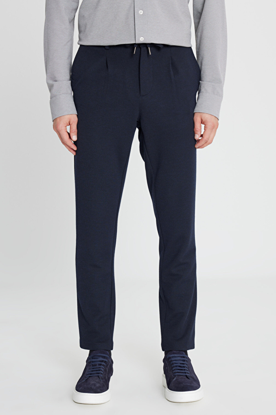 Altınyıldız Classics Slim Fit Beli Bağlamalı Erkek Pantolon ACE001252273 Lacivert Altınyıldız Classics Slim Fit Beli Bağlamalı Erkek Pantolon ACE001252273 Lacivert