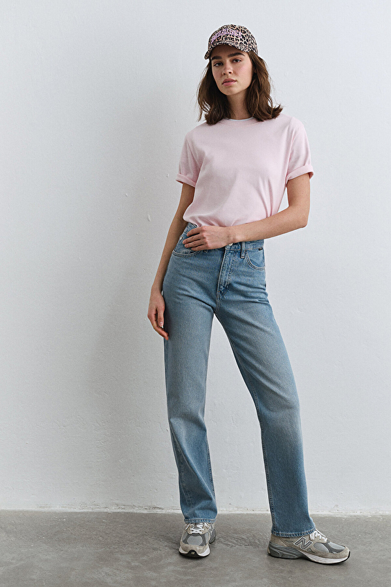 Mavi Straight Fit Kadın Kot Pantolon M1010627 87795 Mavi Mavi Straight Fit Kadın Kot Pantolon M1010627 87795 Mavi