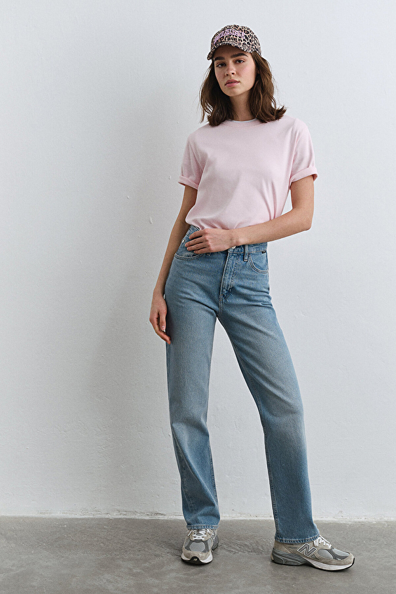 Mavi Straight Fit Kadın Kot Pantolon M1010627 87795 Mavi Mavi Straight Fit Kadın Kot Pantolon M1010627 87795 Mavi