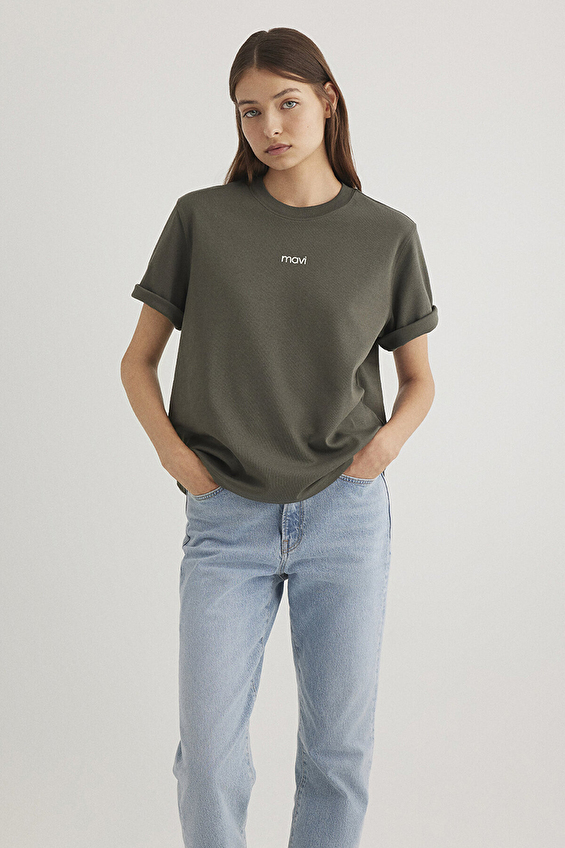 Mavi Loose Fit Kısa Kollu Kadın Tişört M1612829 71553 Beyaz Mavi Loose Fit Kısa Kollu Kadın Tişört M1612829 71553 Beyaz