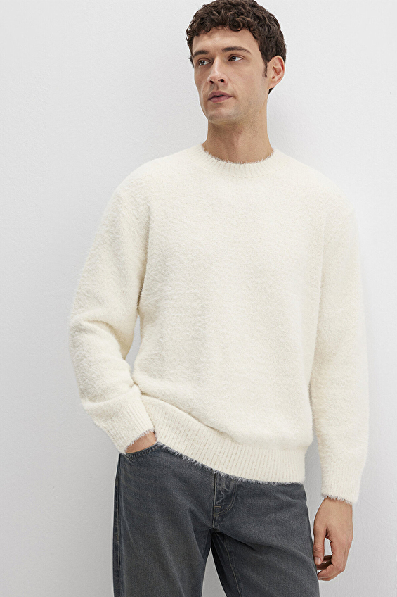 Mavi Erkek Kazak M0710269 81202 Ekru Mavi Erkek Kazak M0710269 81202 Ekru