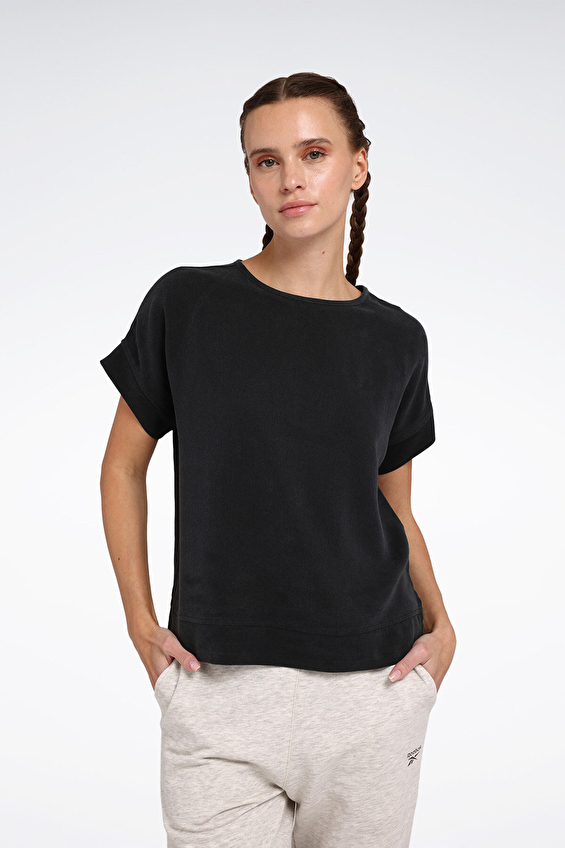 Reebok Regular Fit Kadın Tişört LC 6798 Antrasit Reebok Regular Fit Kadın Tişört LC 6798 Antrasit