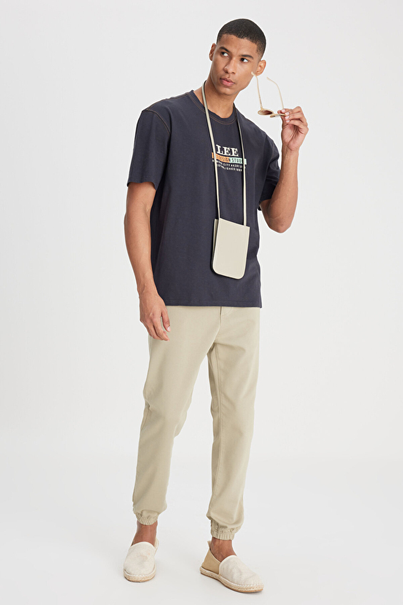 Lee Regular Fit Dar Paça Normal Bel Erkek Jogger Pantolon LM04009299 Açık yeşil Lee Regular Fit Dar Paça Normal Bel Erkek Jogger Pantolon LM04009299 Açık yeşil