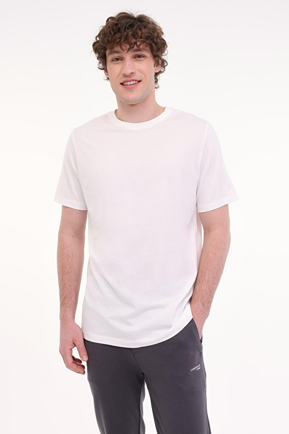 Lumberjack Regular Fit Bisiklet Yaka Erkek Tişört BASIC CT110 K BEYAZ Kırık beyaz Lumberjack Regular Fit Bisiklet Yaka Erkek Tişört BASIC CT110 K BEYAZ Kırık beyaz