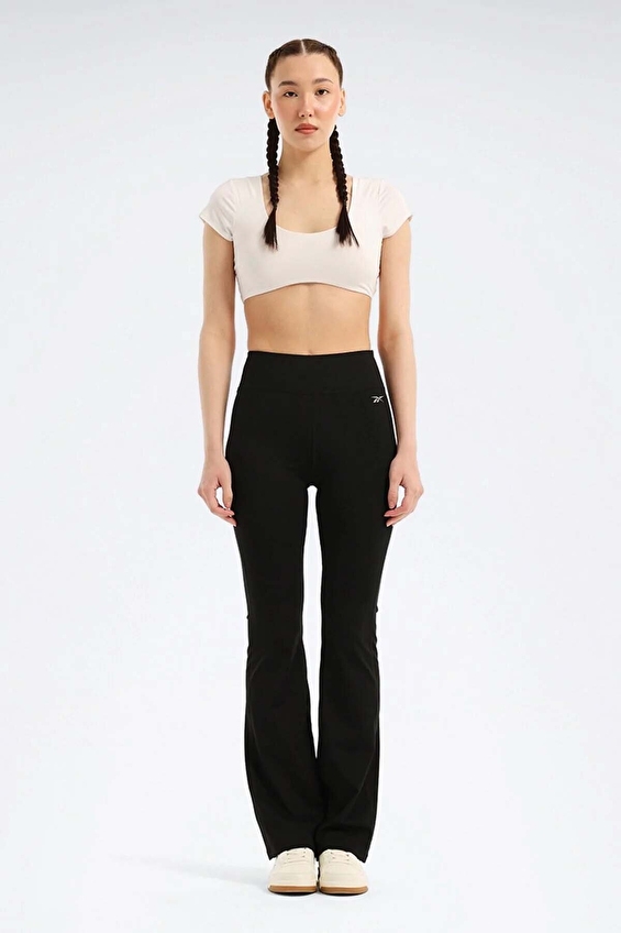 Reebok Kadın Tayt CN 6019 Siyah Reebok Kadın Tayt CN 6019 Siyah