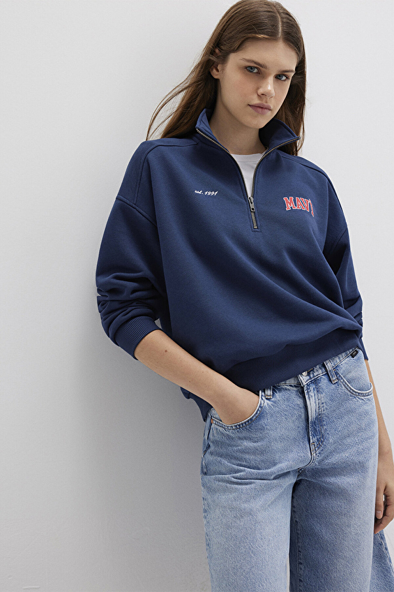 Mavi Uzun Kollu Loose Fit Kadın Sweatshirt M1S10373 70488 Lacivert Mavi Uzun Kollu Loose Fit Kadın Sweatshirt M1S10373 70488 Lacivert