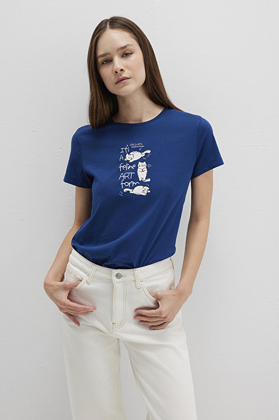 Mavi Semi Slim Fit Kısa Kollu Kadın Tişört M1613471 82625 Lacivert Mavi Semi Slim Fit Kısa Kollu Kadın Tişört M1613471 82625 Lacivert