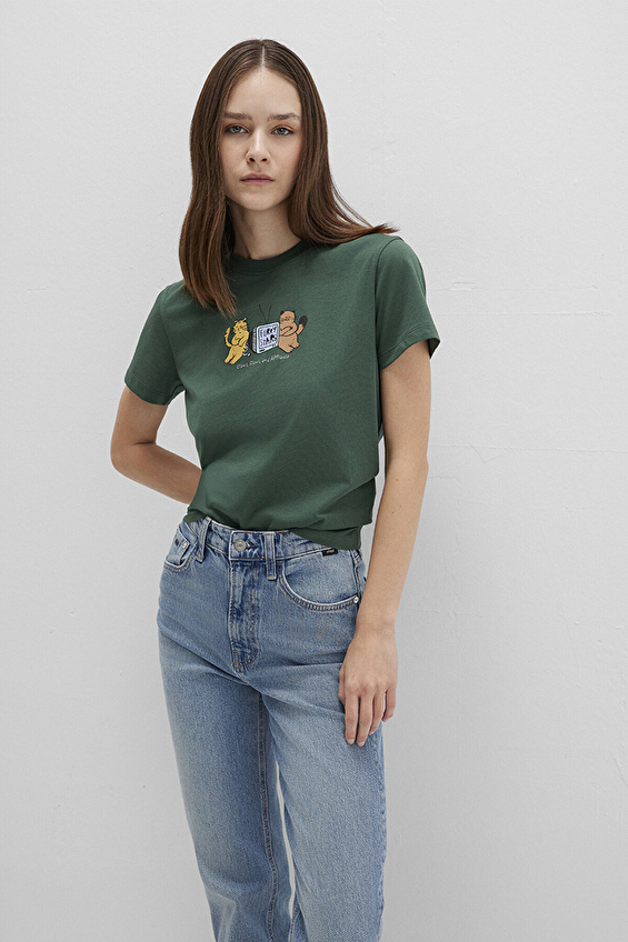 Mavi Semi Slim Fit Kısa Kollu Kadın Tişört M1613472 71924 Yeşil Mavi Semi Slim Fit Kısa Kollu Kadın Tişört M1613472 71924 Yeşil