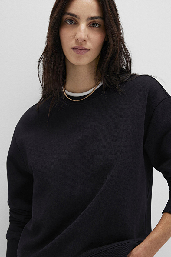 Mavi Kadın Sweatshirt M1S10435 900 Siyah Mavi Kadın Sweatshirt M1S10435 900 Siyah