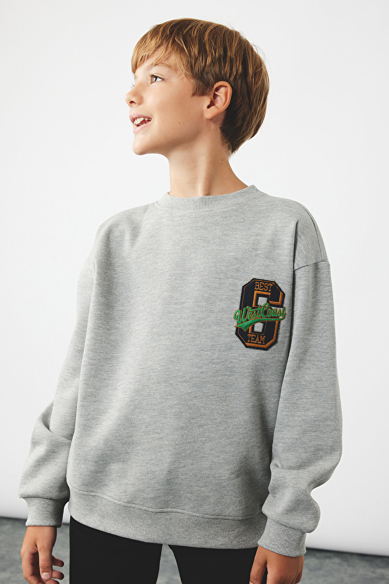 Koton Bisiklet Yaka Uzun Kol Oversize Erkek Çocuk Sweatshirt 6WKB10184TK Gri Koton Bisiklet Yaka Uzun Kol Oversize Erkek Çocuk Sweatshirt 6WKB10184TK Gri