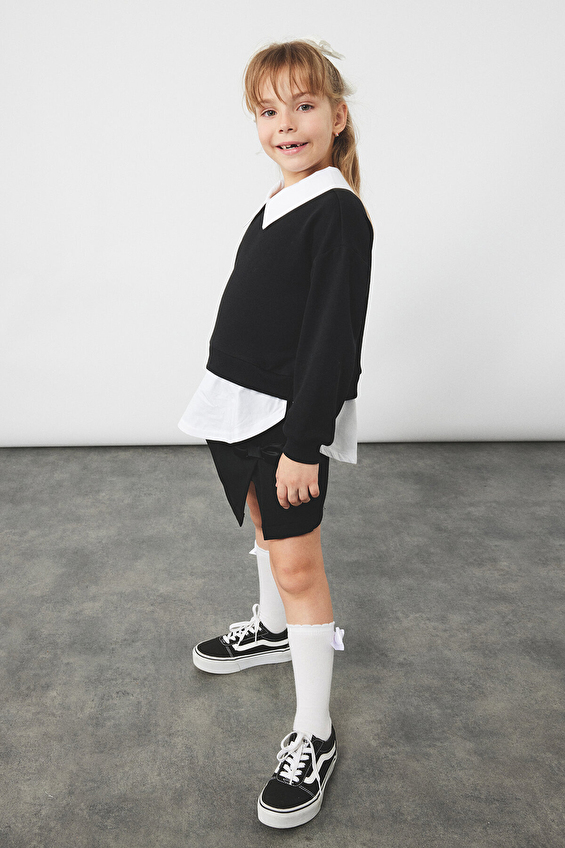 Koton Slim Fit Kız Çocuk Şort 6WKG40030AW Siyah Koton Slim Fit Kız Çocuk Şort 6WKG40030AW Siyah