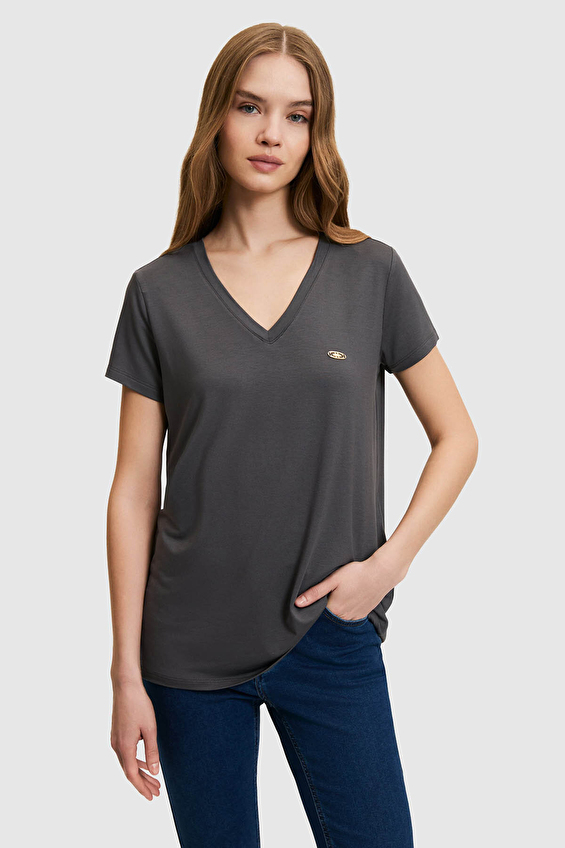U.S. Polo Assn. Comfort Fit Kadın Tişört 8789 VR006 Gri U.S. Polo Assn. Comfort Fit Kadın Tişört 8789 VR006 Gri