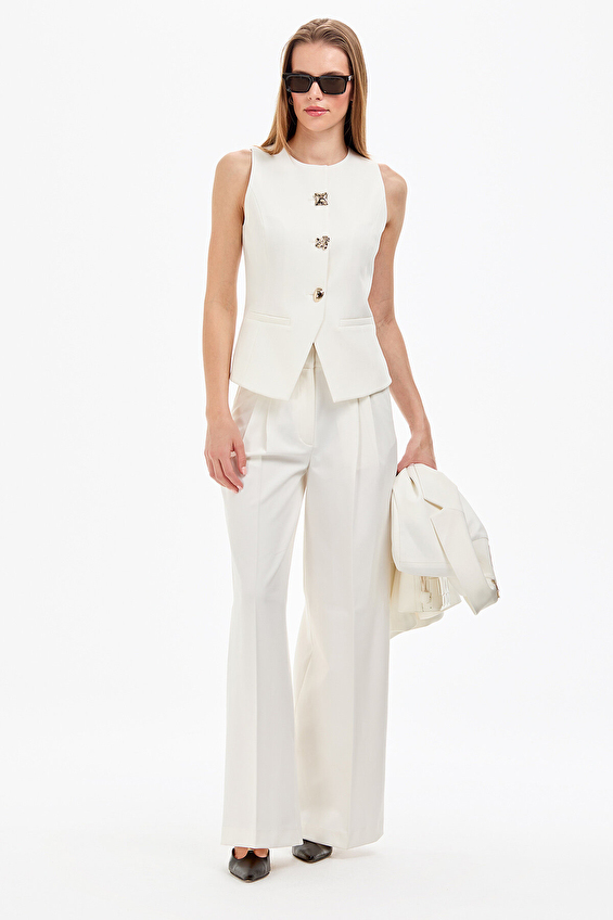 Pierre Cardin Slim Fit Bisiklet Yaka Kadın Yelek 8605 VR019 Ekru Pierre Cardin Slim Fit Bisiklet Yaka Kadın Yelek 8605 VR019 Ekru