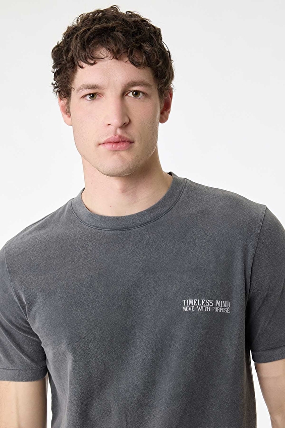 Koton Regular Fit Erkek Tişört 6SAM10023MK Antrasit Koton Regular Fit Erkek Tişört 6SAM10023MK Antrasit