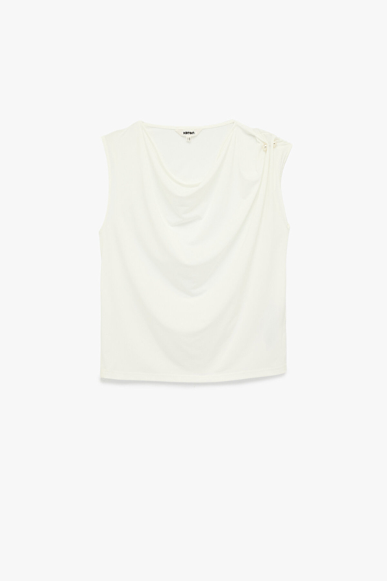 Koton Regular Fit V Yaka Kadın Bluz 6SAK10043EK Beyaz Koton Regular Fit V Yaka Kadın Bluz 6SAK10043EK Beyaz