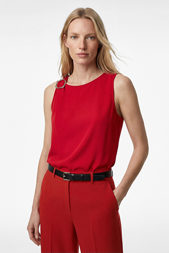 Koton Regular Fit Gömlek Yaka Kadın Bluz 6SAK60141UW Kırmızı Koton Regular Fit Gömlek Yaka Kadın Bluz 6SAK60141UW Kırmızı