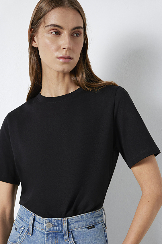 Mavi Kadın Tişört M1600965 900 Siyah Mavi Kadın Tişört M1600965 900 Siyah