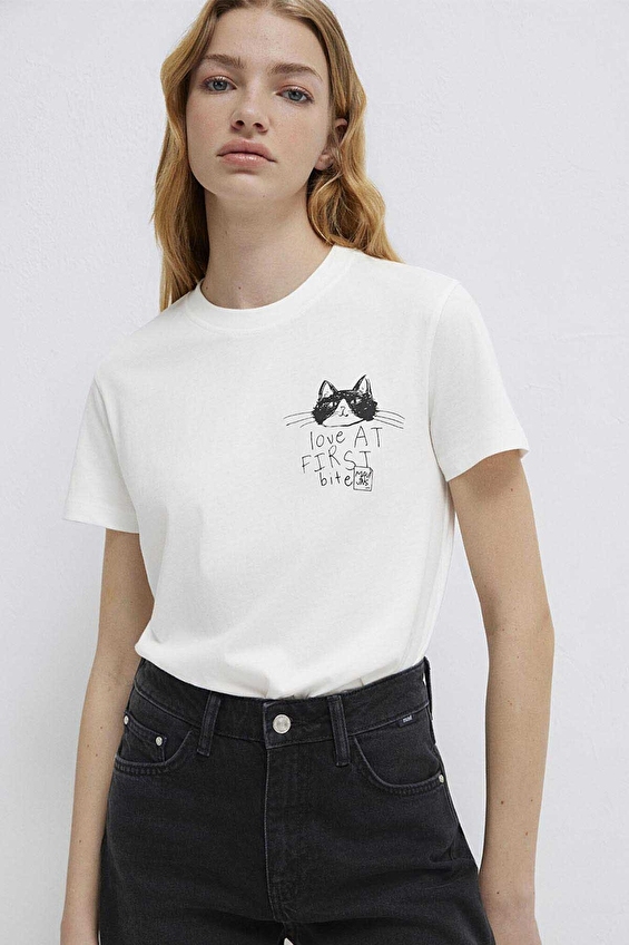 Mavi Kadın Tişört M1613723 70057 Beyaz Mavi Kadın Tişört M1613723 70057 Beyaz