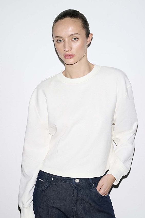 Mavi Kadın Sweatshirt M1S10508 70051 Beyaz Mavi Kadın Sweatshirt M1S10508 70051 Beyaz