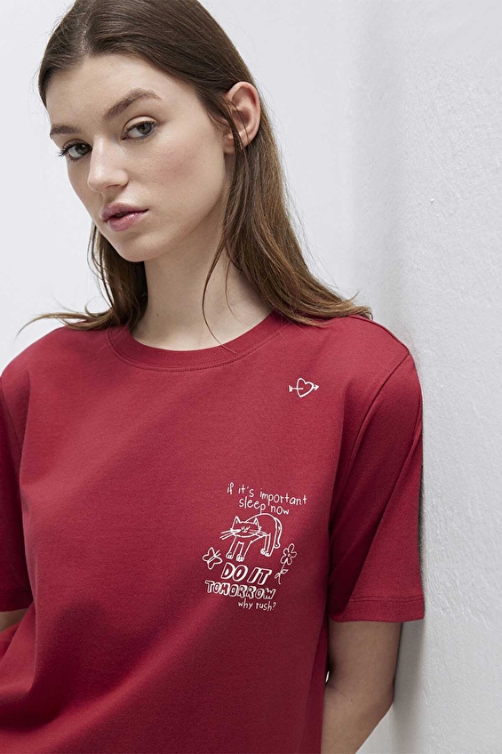 Mavi Normal Kesim Kadın Tişört M1613875 70391 Kırmızı Mavi Normal Kesim Kadın Tişört M1613875 70391 Kırmızı