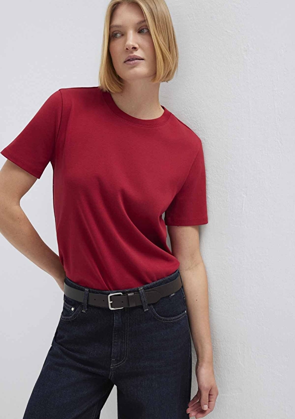 Mavi Yarı Dar Kesim Kadın Tişört M1612916 70391 Kırmızı Mavi Yarı Dar Kesim Kadın Tişört M1612916 70391 Kırmızı