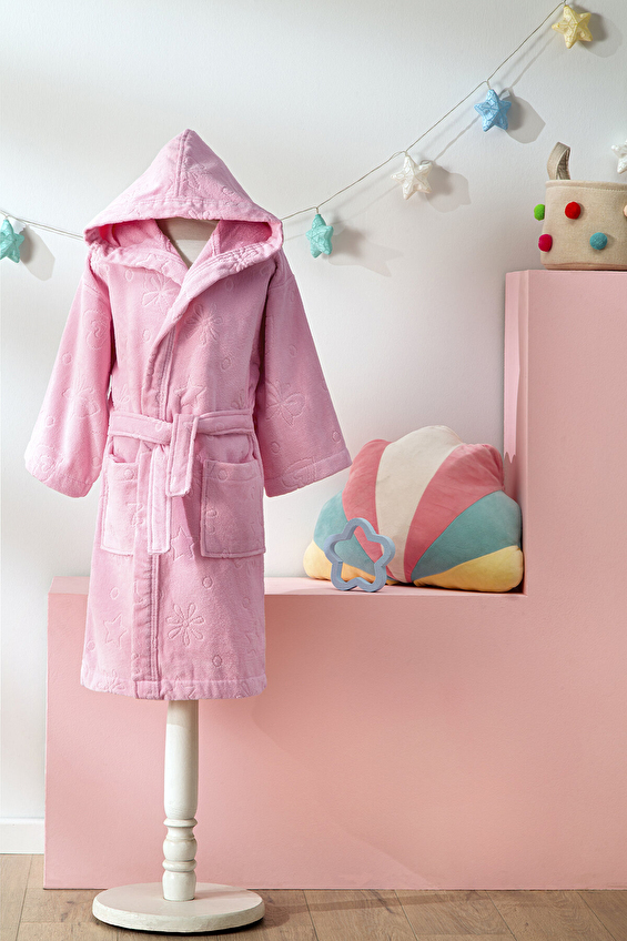 Özdilek Girl Butterfly Kapüşonlu Kadife Çocuk Bornozu 1/2 Yaş Özdilek Girl Butterfly Kapüşonlu Kadife Çocuk Bornozu 1/2 Yaş