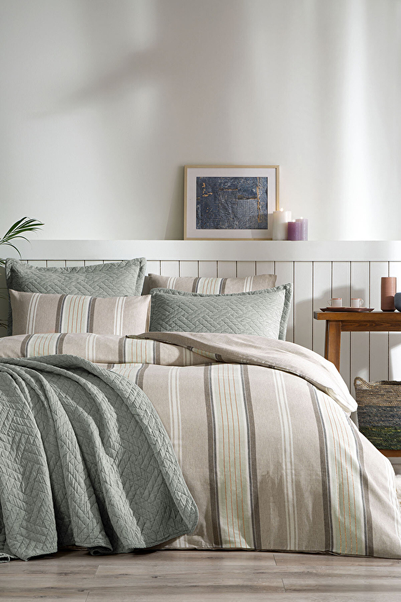 Özdilek Calista Çift Kişilik Yatak Örtülü Nevresim Takımı Özdilek Calista Çift Kişilik Yatak Örtülü Nevresim Takımı