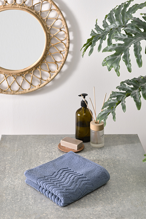 Özdilek Camomile Ayak Havlusu 45x65 cm Koyu mavi Özdilek Camomile Ayak Havlusu 45x65 cm Koyu mavi