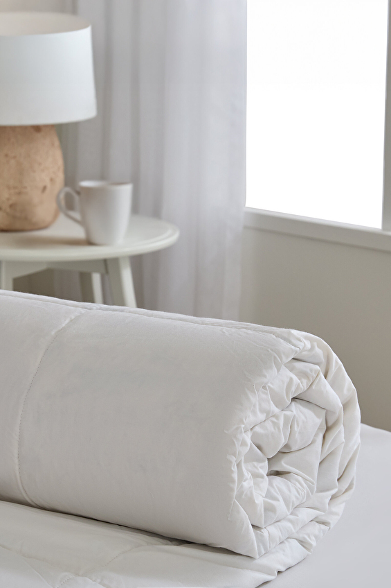 Özdilek Çift Kişilik Kaz Tüyü Yorgan 195x215 cm Özdilek Çift Kişilik Kaz Tüyü Yorgan 195x215 cm